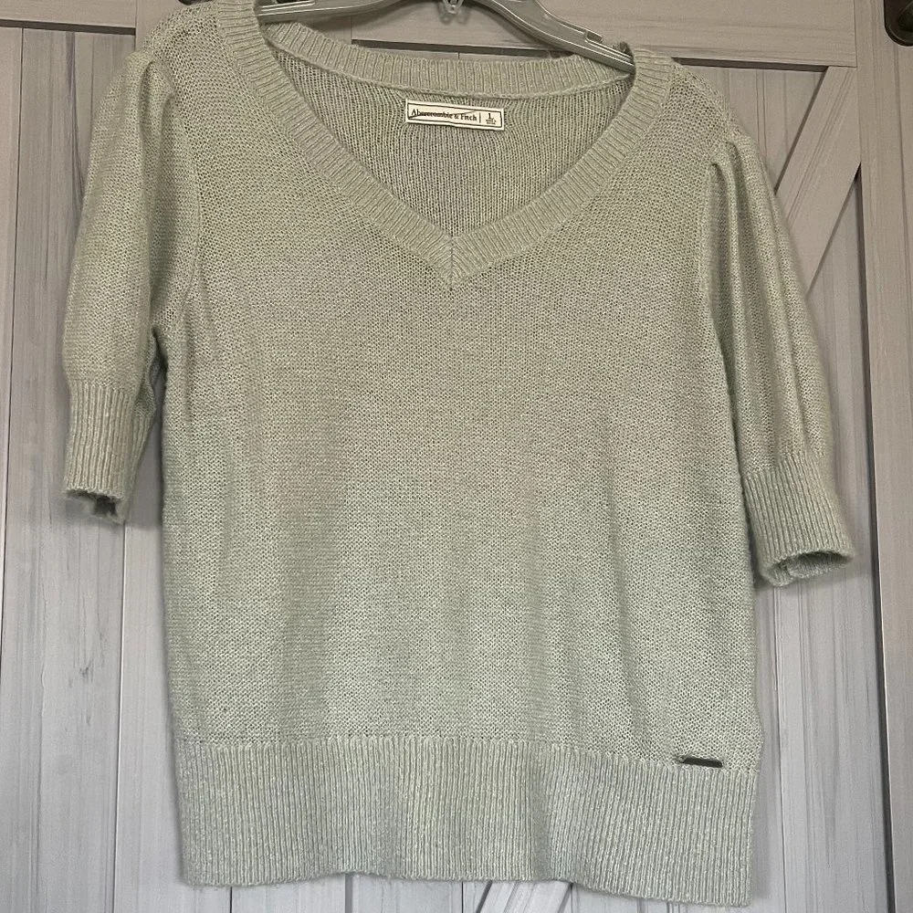 Sweaters - Picture 5 of 9